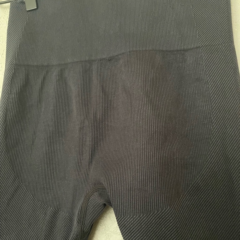 Target leggings - Picture 2 of 2